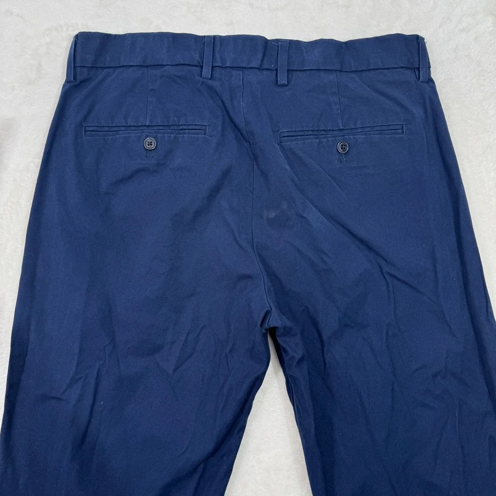 GAP Chino Pants Mens 31x32 Navy Blue Straight Fit Cotton Blend Casual Classic